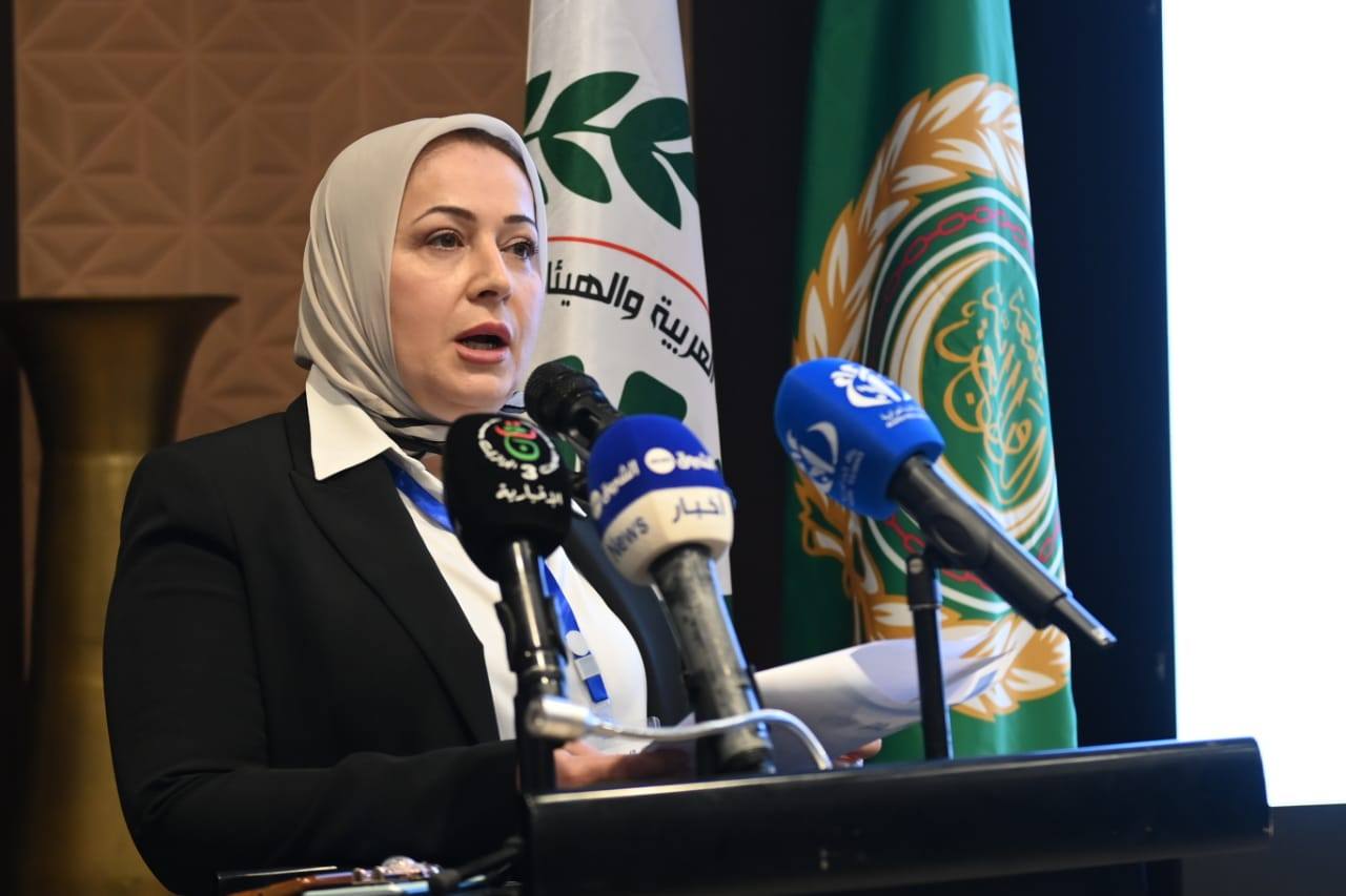 Participation in the Proceedings of the Arab Symposium on "Artificial Intelligence Techniques and the Future of Human Skills" 