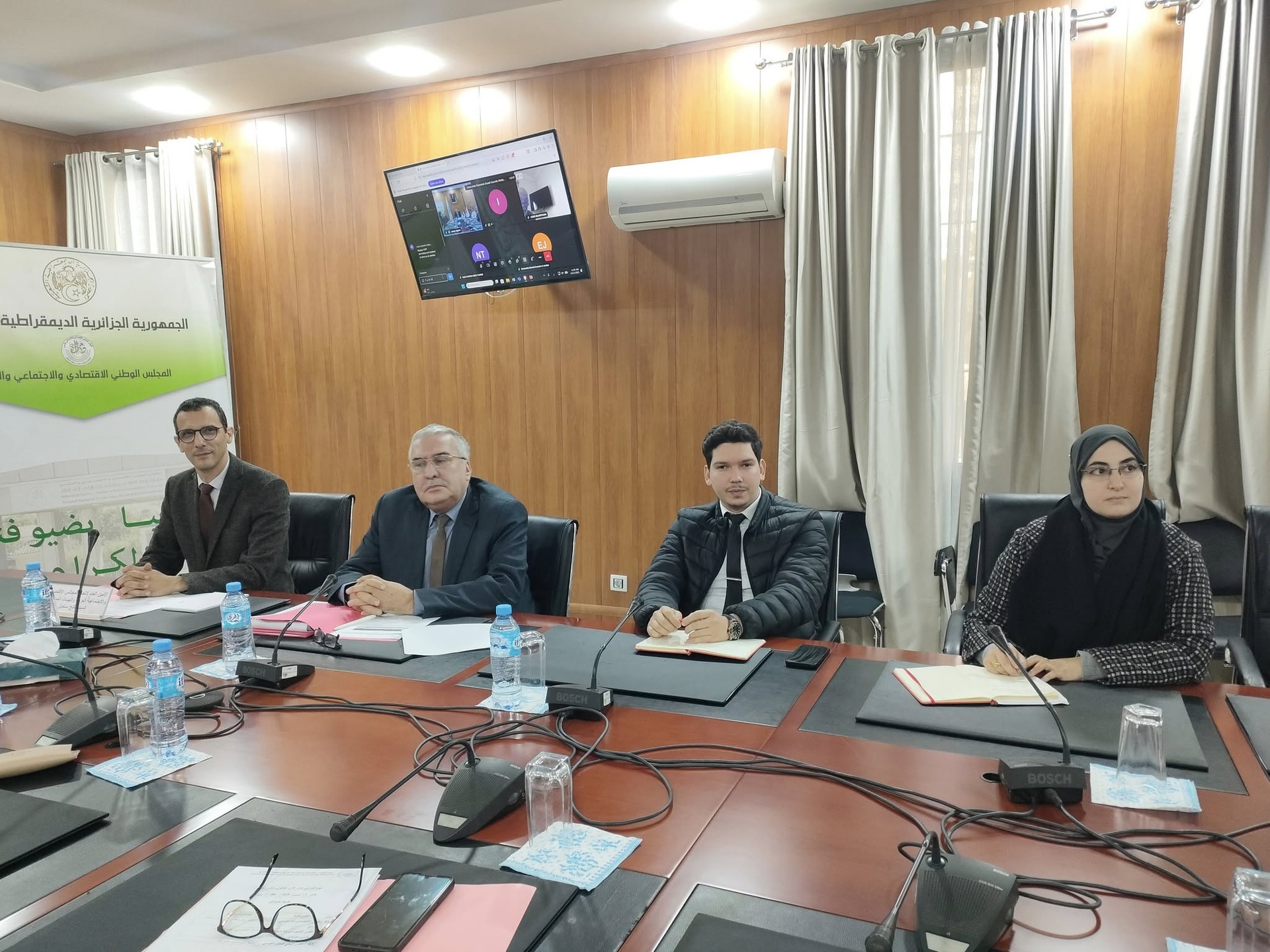 Organisation d’une Journée d’étude sur le thème : « La sécurité hydrique et la sécurité énergétique dans le monde arabe » et élaboration des deux rapports au cours du premier trimestre 2026
